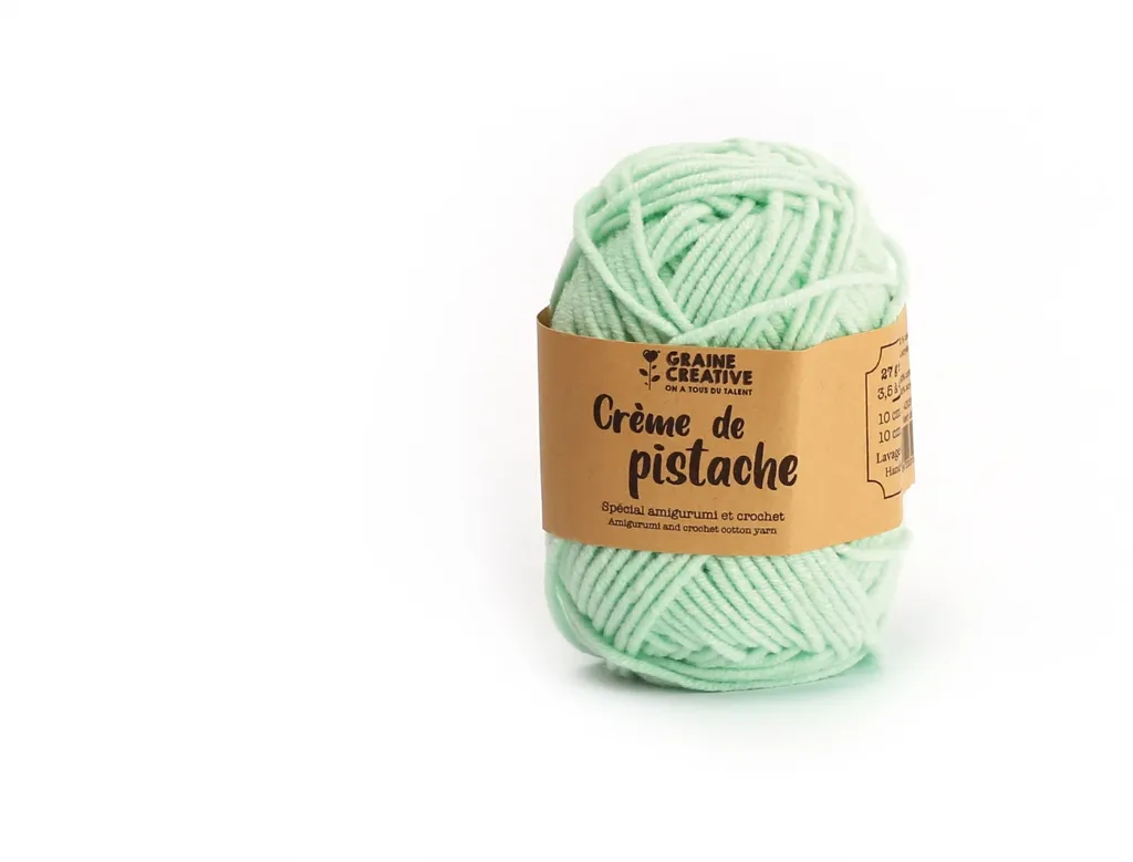 FILS DE COTON VERT CLAIR SPECIAL AMIGURUMI CREME PISTACHE.webp